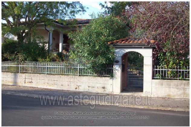 casa indipendente in vendita a Moglia