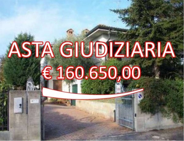 casa indipendente in vendita a Moglia