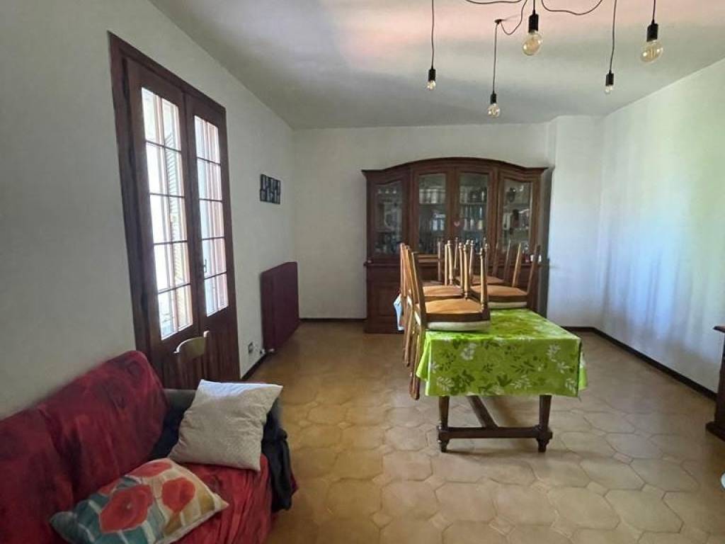 casa indipendente in vendita a Moglia