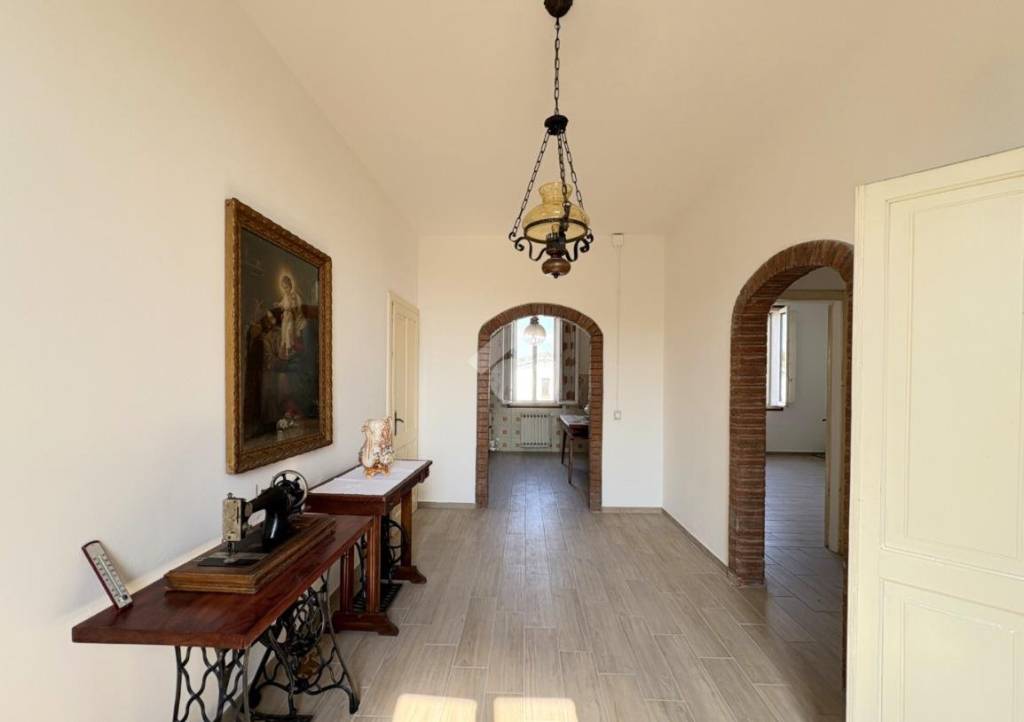 casa indipendente in vendita a Moglia in zona Bondanello