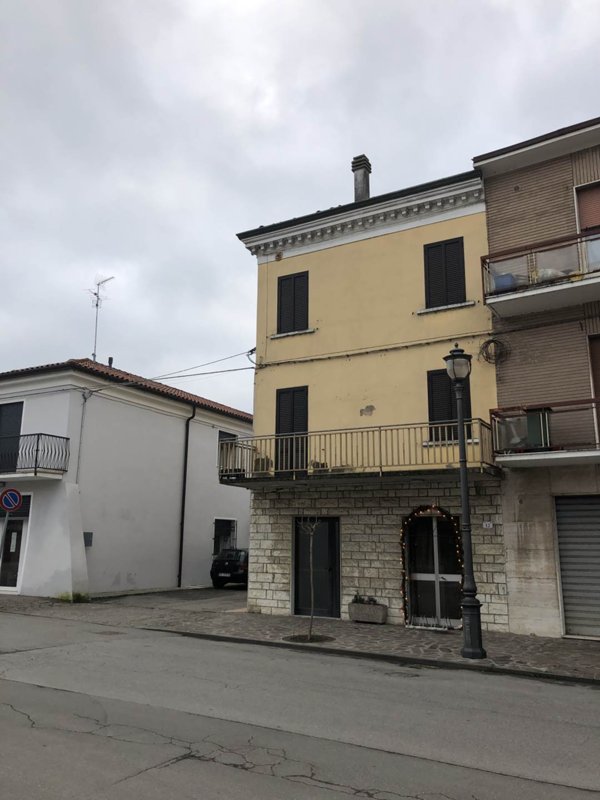 attico in vendita a Moglia in zona Bondanello