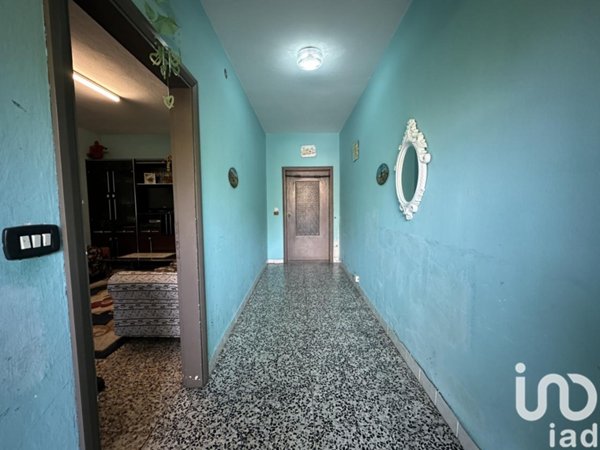 casa indipendente in vendita a Moglia