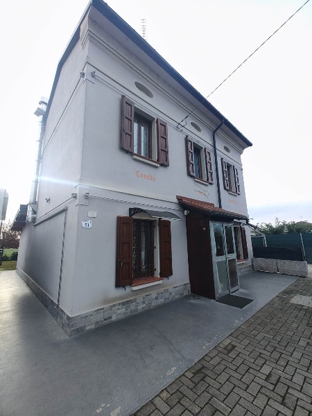casa indipendente in vendita a Moglia