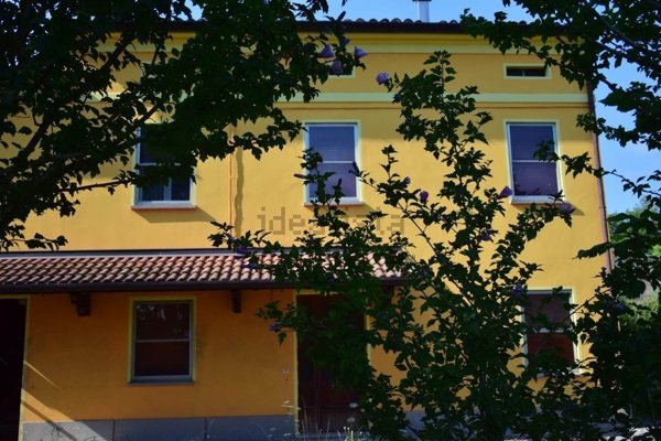 casa indipendente in vendita a Moglia