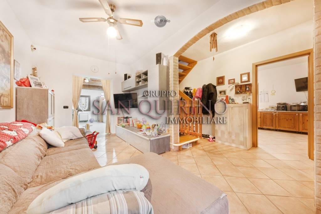 casa indipendente in vendita a Moglia