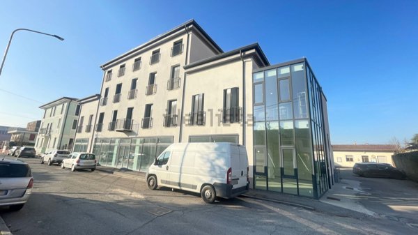 ufficio in vendita a Moglia