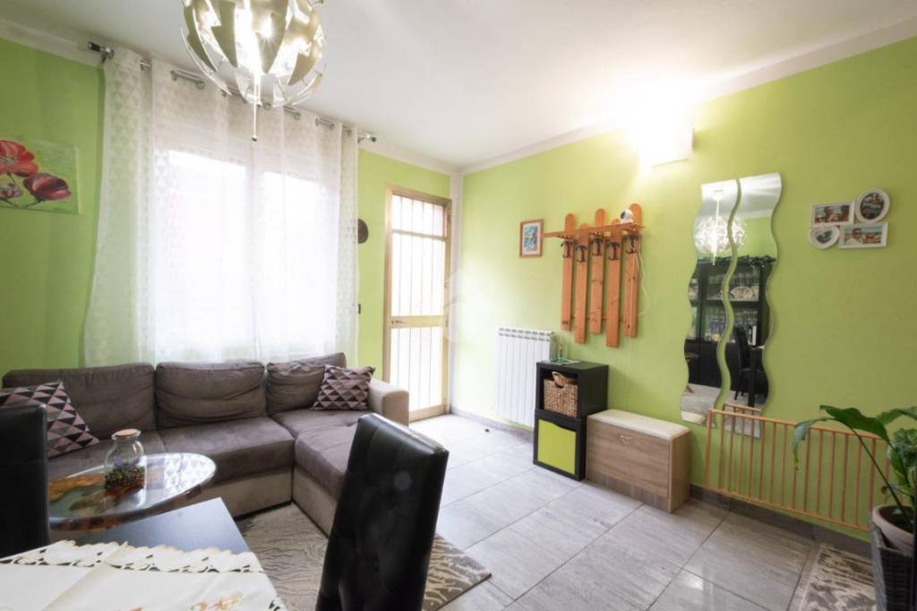 casa indipendente in vendita a Moglia