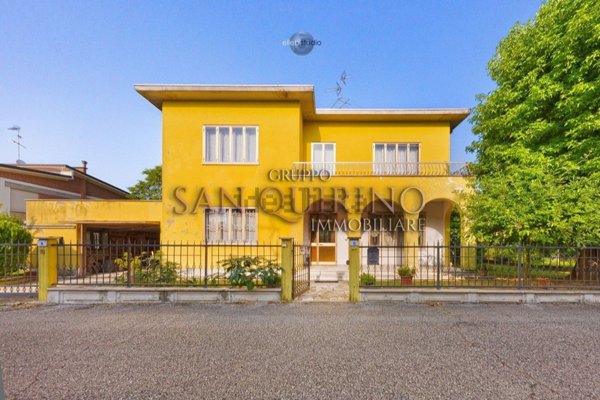 casa indipendente in vendita a Moglia