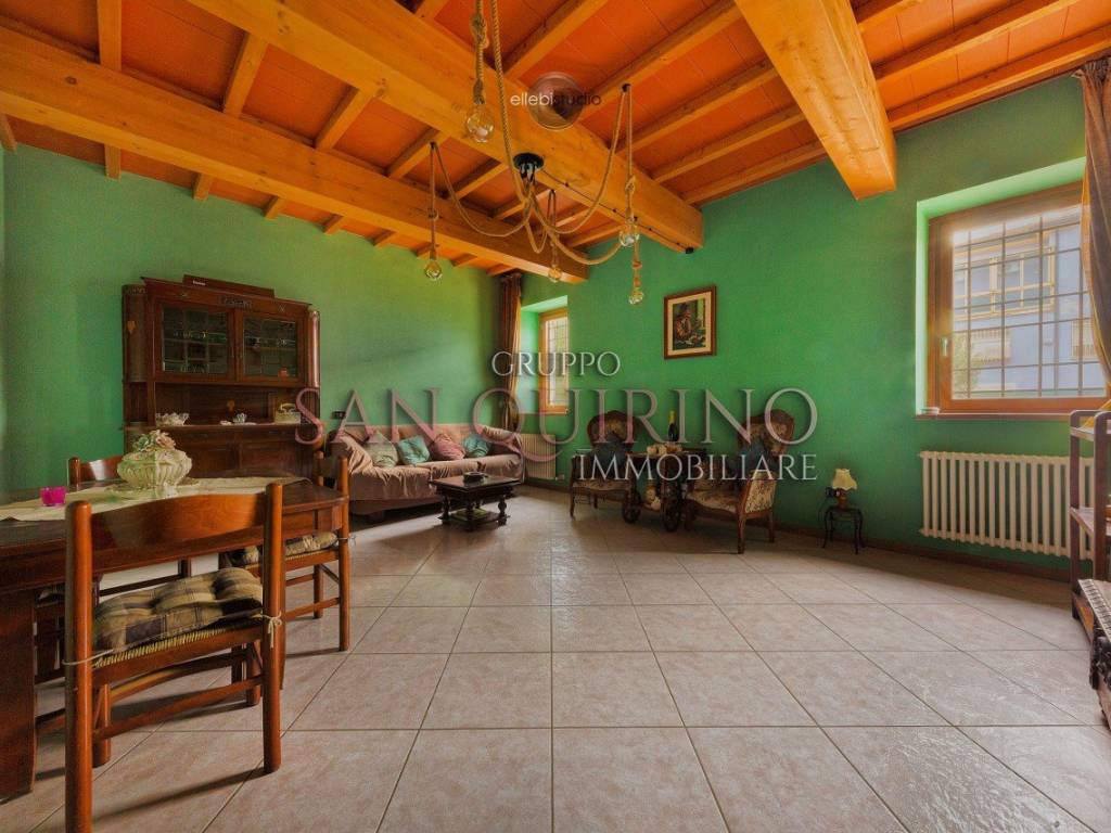 casa indipendente in vendita a Moglia