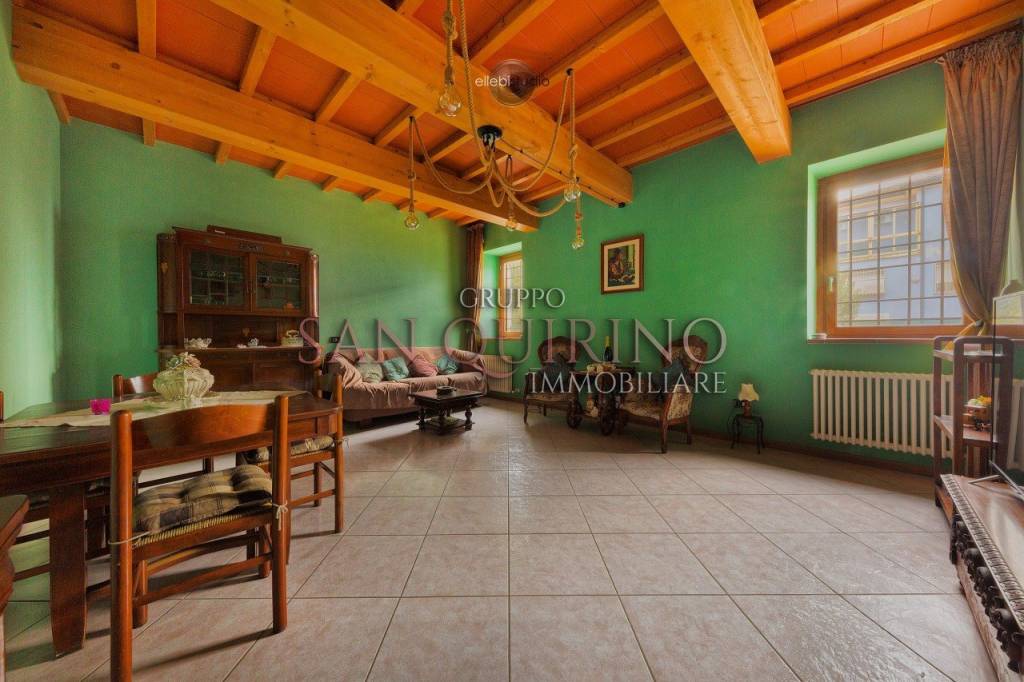 casa indipendente in vendita a Moglia