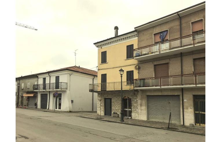 casa semindipendente in vendita a Moglia in zona Bondanello