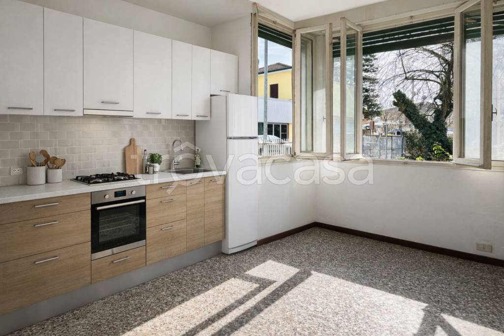 casa indipendente in vendita a Moglia