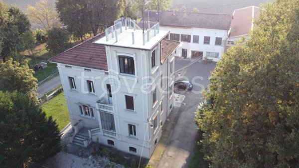 casa indipendente in vendita a Moglia