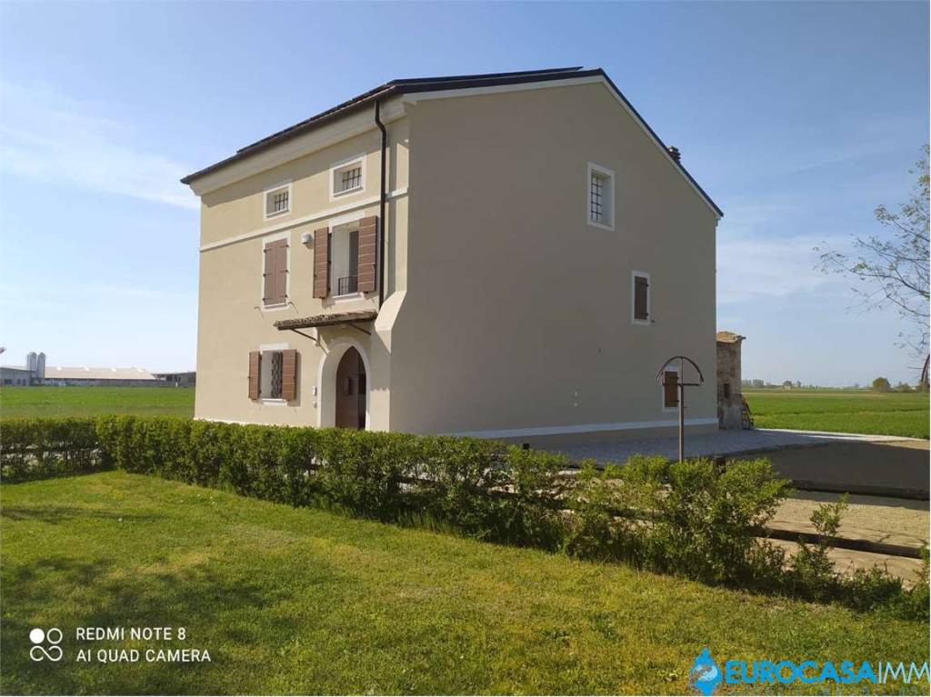 casa indipendente in vendita a Moglia
