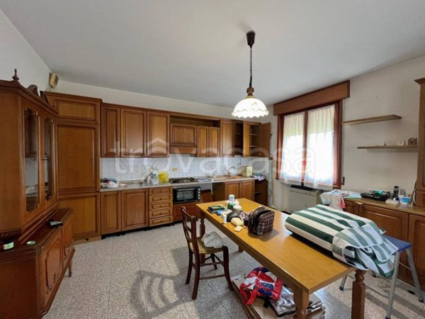 casa indipendente in vendita a Moglia