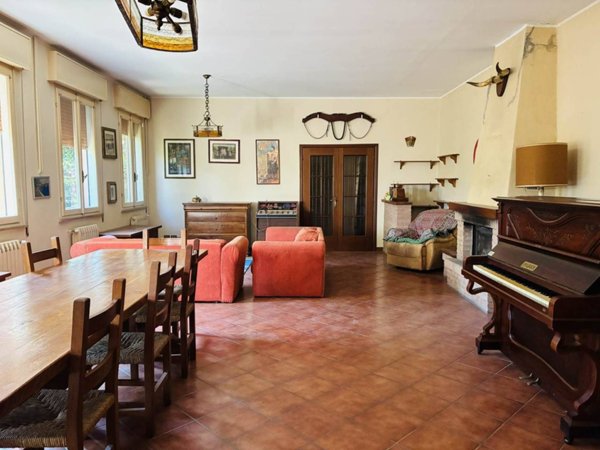 casa indipendente in vendita a Moglia in zona Coazze