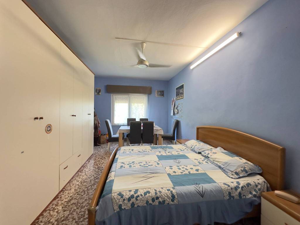 casa indipendente in vendita a Moglia