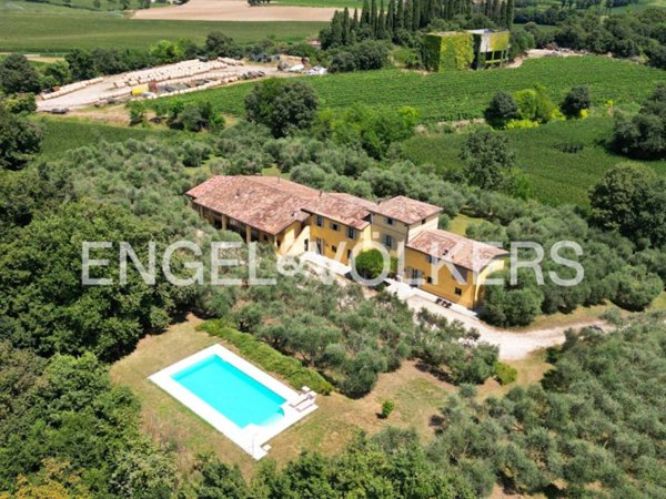 casa indipendente in vendita a Monzambano in zona Castellaro Lagusello