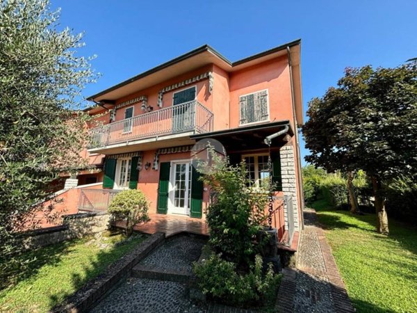 casa indipendente in vendita a Monzambano