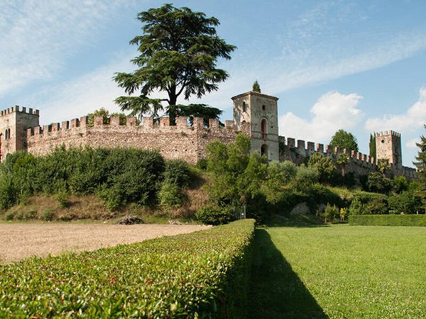 terreno edificabile in vendita a Monzambano