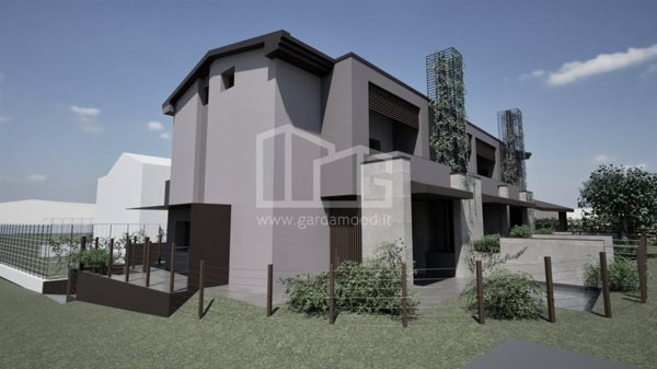 casa indipendente in vendita a Monzambano