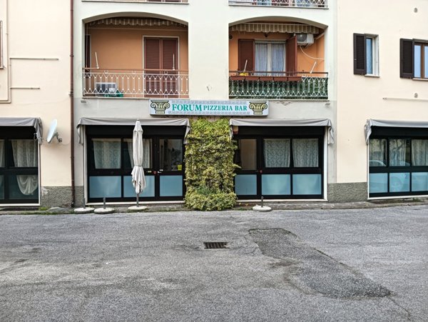 negozio in vendita a Monzambano