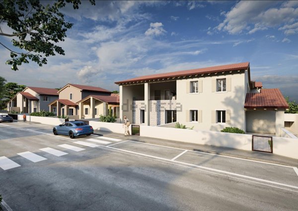 casa indipendente in vendita a Monzambano