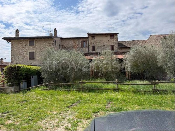 negozio in vendita a Monzambano in zona Olfino