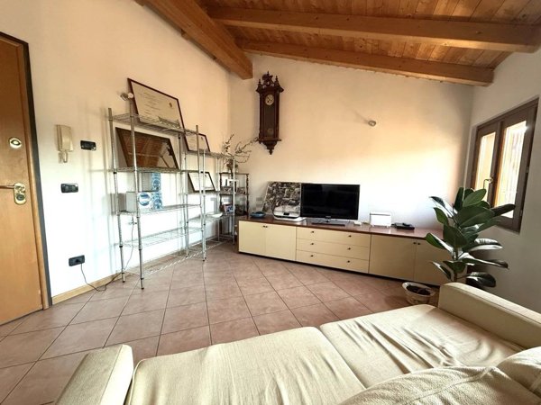 appartamento in vendita a Monzambano