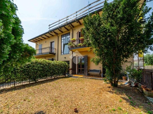 appartamento in vendita a Monzambano