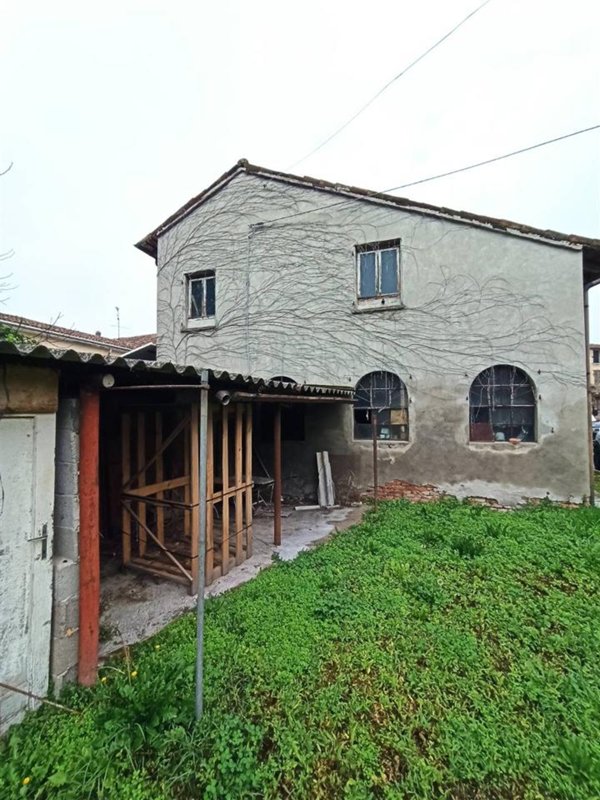 casa indipendente in vendita a Motteggiana