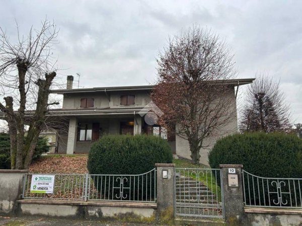 casa indipendente in vendita a Motteggiana in zona Villa Saviola