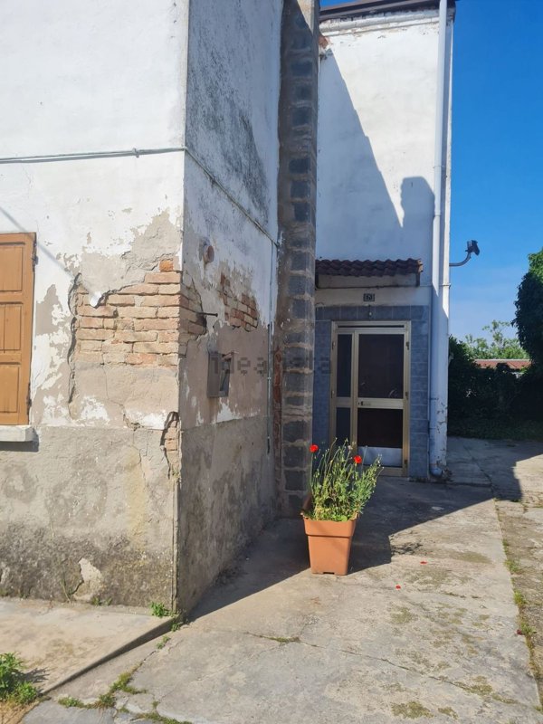 appartamento in vendita a Motteggiana in zona Torricella