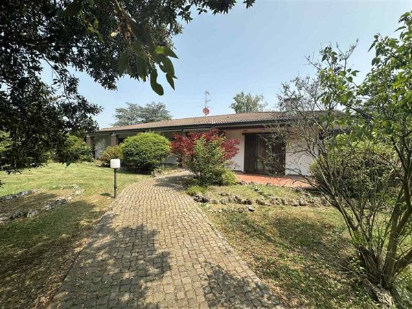 casa indipendente in vendita a Motteggiana in zona Torricella