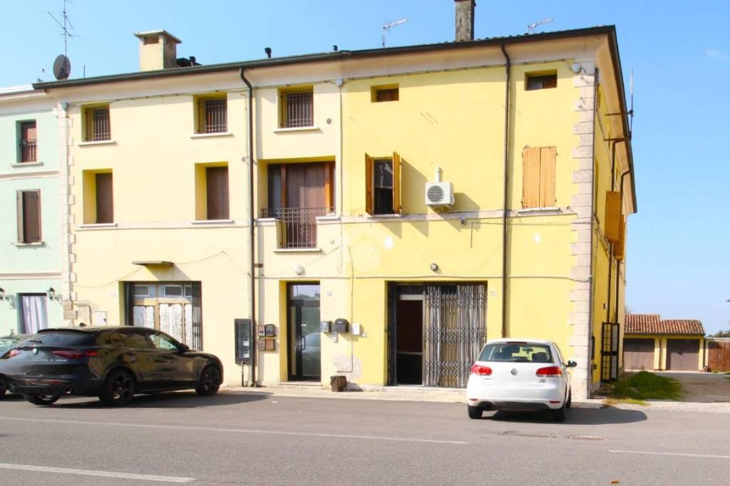 casa indipendente in vendita a Motteggiana