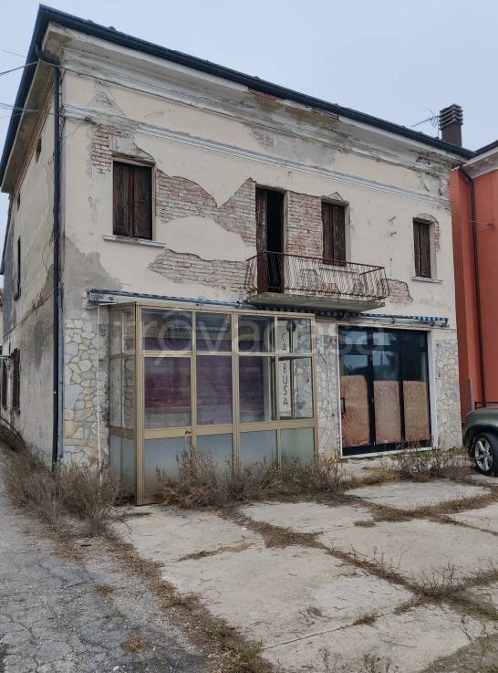 quadrivano in vendita a Motteggiana in zona Torricella