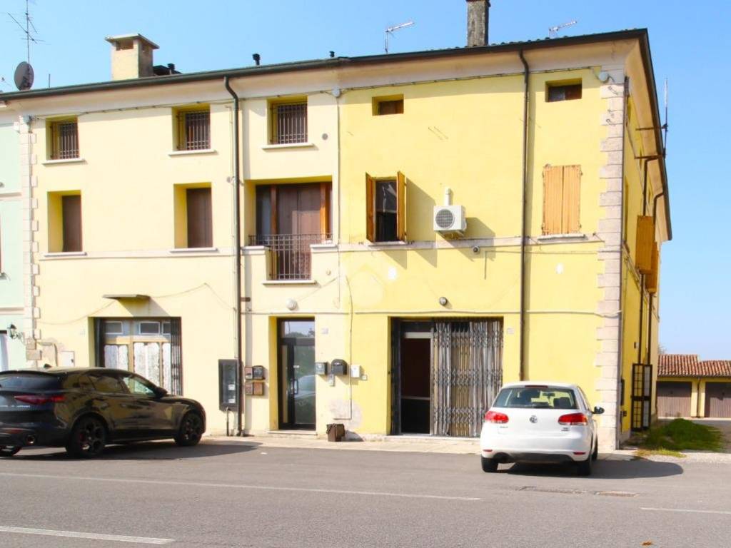 casa indipendente in vendita a Motteggiana