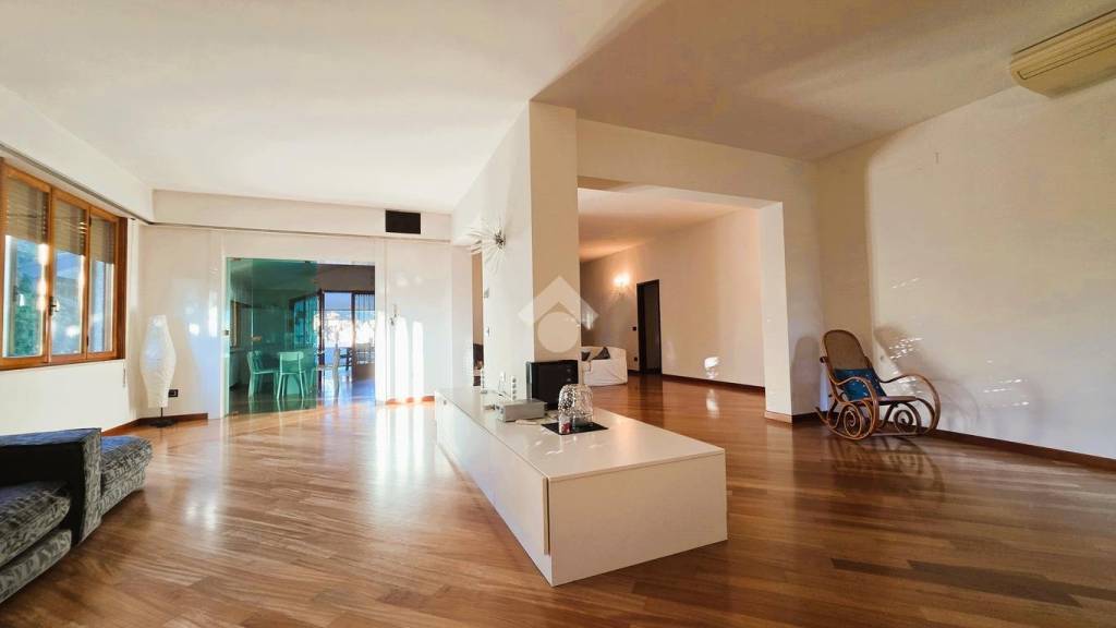 casa indipendente in vendita a Motteggiana