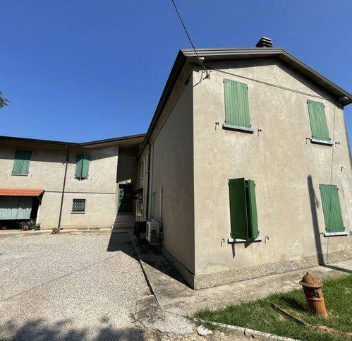 casa indipendente in vendita a Motteggiana in zona Torricella