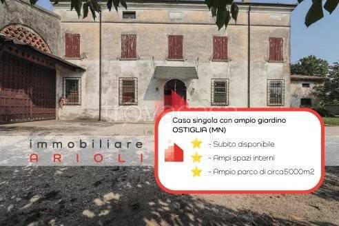 casa indipendente in vendita ad Ostiglia