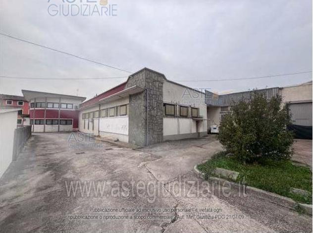 negozio in vendita ad Ostiglia