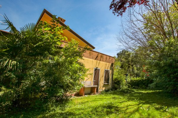 casa indipendente in vendita ad Ostiglia