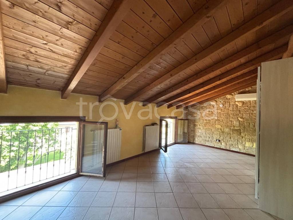 casa indipendente in vendita ad Ostiglia