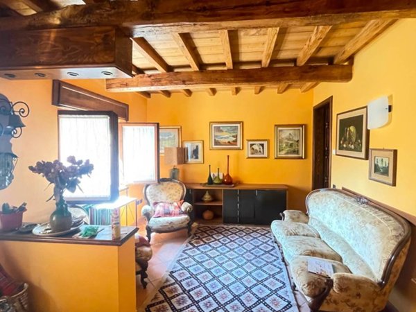 casa indipendente in vendita ad Ostiglia