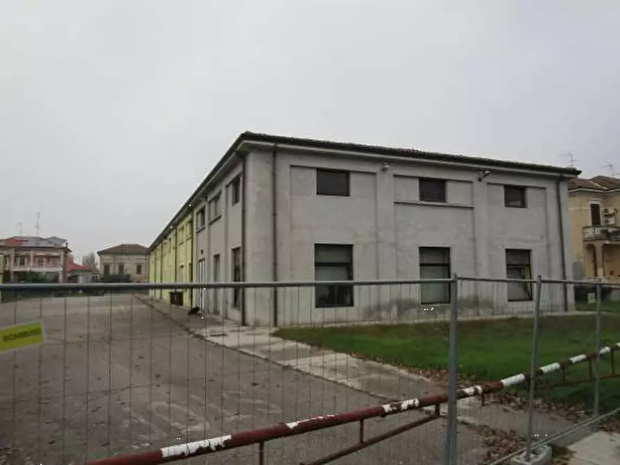 locale di sgombero in vendita ad Ostiglia