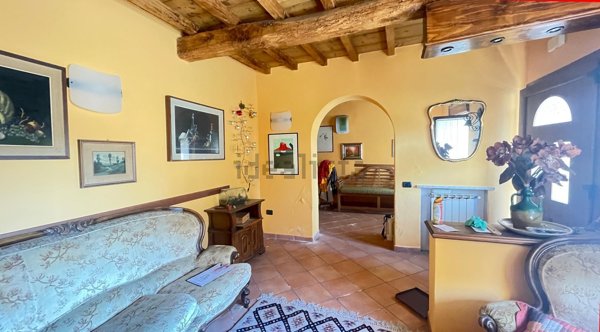 casa indipendente in vendita ad Ostiglia