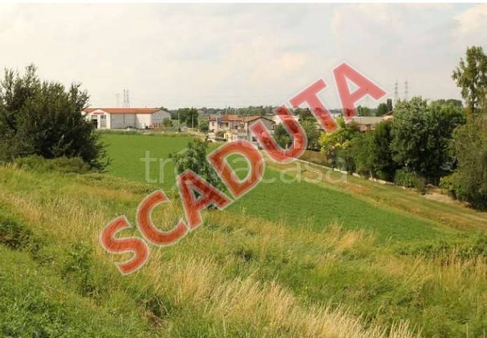 terreno edificabile in vendita ad Ostiglia
