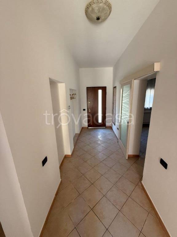 casa indipendente in vendita ad Ostiglia