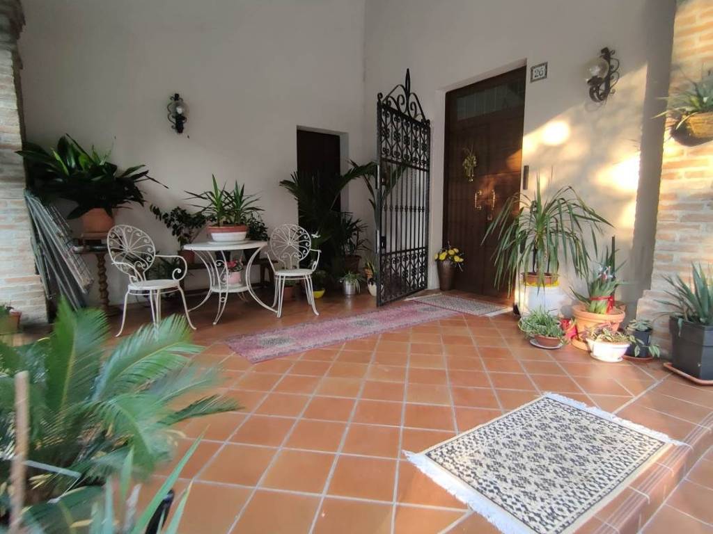 casa indipendente in vendita ad Ostiglia