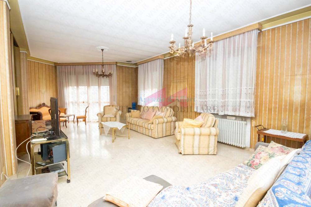 casa indipendente in vendita ad Ostiglia